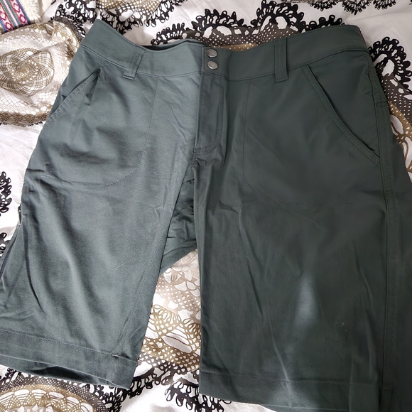 Womens Columbia Shorts - Picture 1 of 3